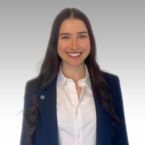 Delfina Chiesa - Abogada Universidad Torcuato Di Tella, especialista en derecho notarial con formación internacional en París Sorbonne